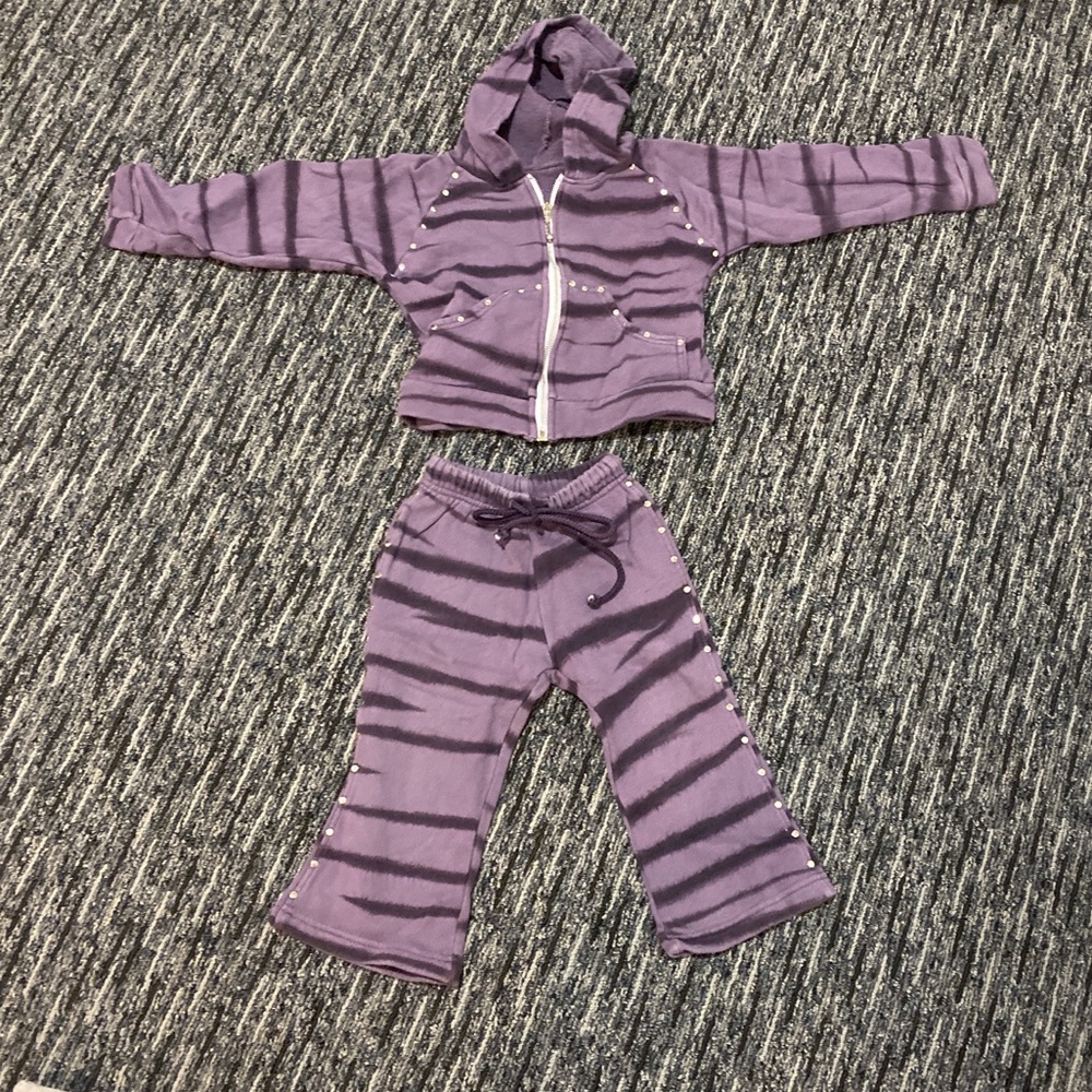 GOOD CONDITION TIE DYE SET